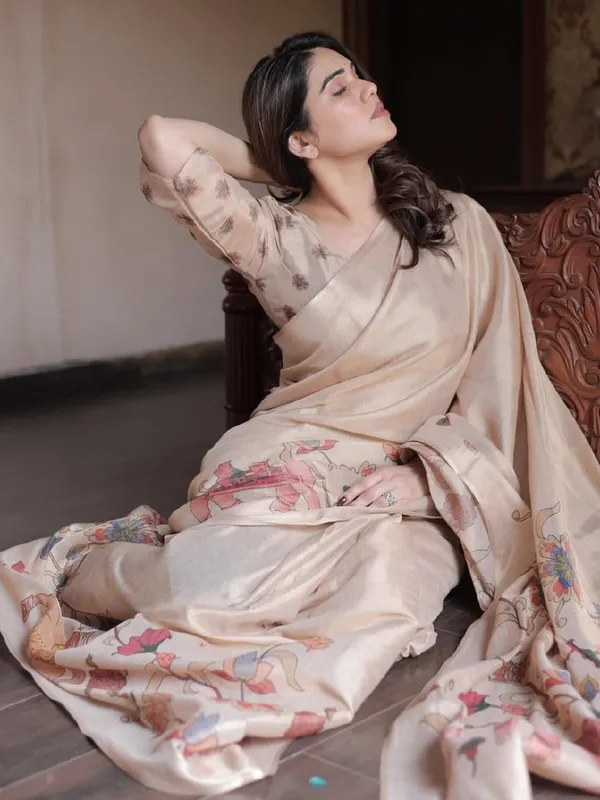 Best_Digital_Printed_Sarees_Linen_Tissue_Fabric