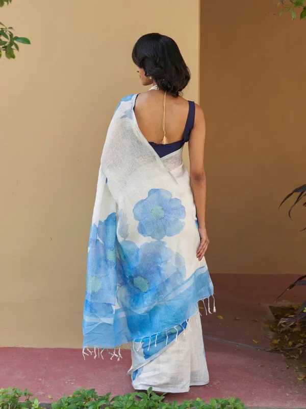 Beaautiful_flower_design_soft_linen_cotton_saree