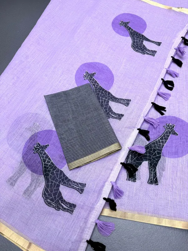 Soft_Linen_Saree_with_Giraffe_Print