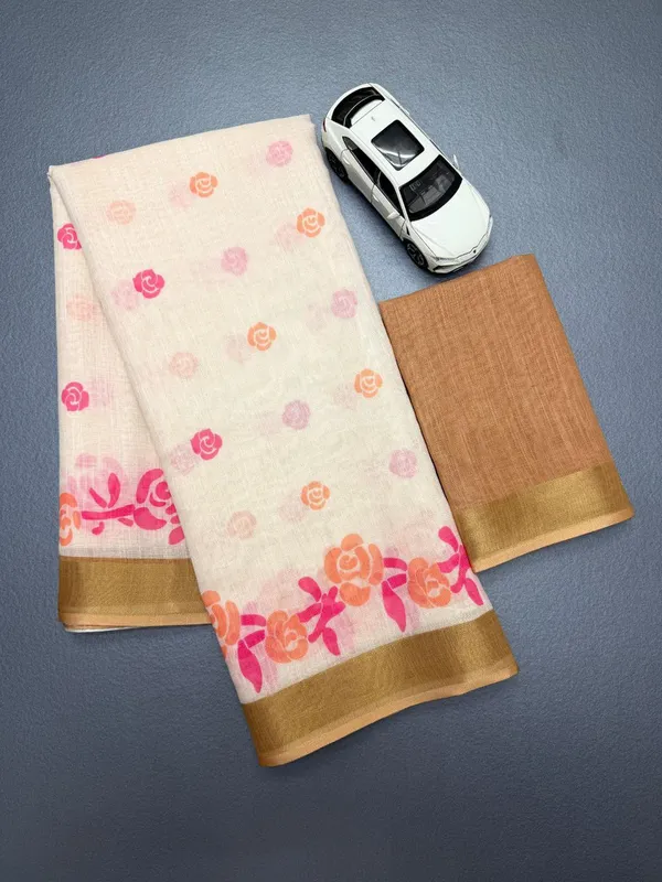 Whaite_&_Pink_Premium_Saree_And_Gold_Border