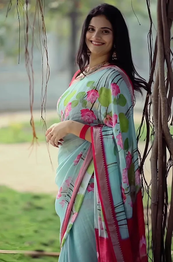 Soft_Linen_With_Jequard_Border_Saree