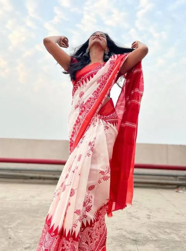 RED_&_WHITE_Colour__soft_linen_cotton_saree_With_Beautiful_Blouse