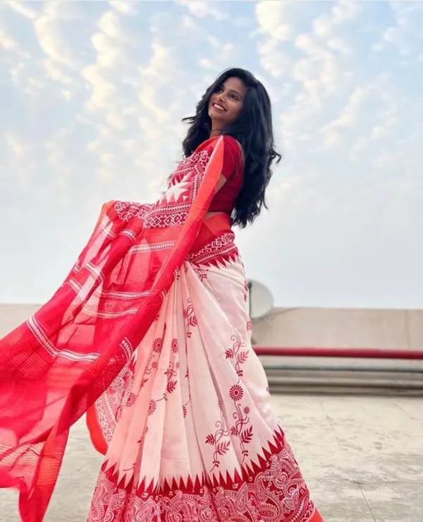 RED_&_WHITE_Colour__soft_linen_cotton_saree_With_Beautiful_Blouse