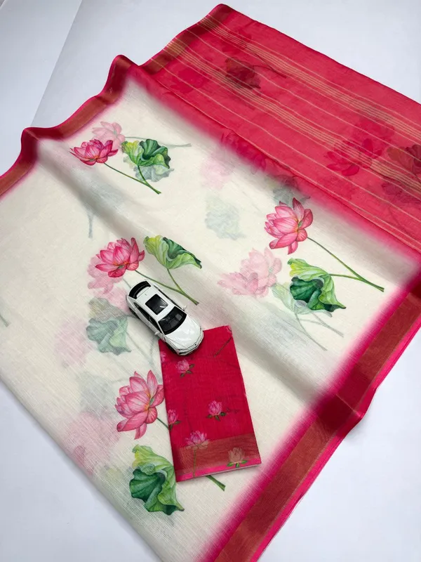 White_Sarees_And_Flower_Combination