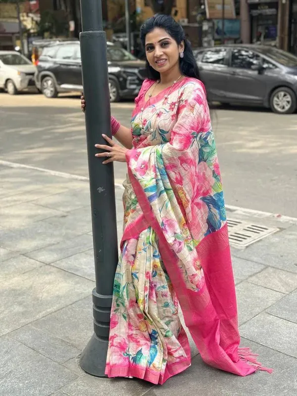 Multi_Colour_Soft_Linen_Cotton_With_Zari_Chex_Fabric_Saree_For_Women
