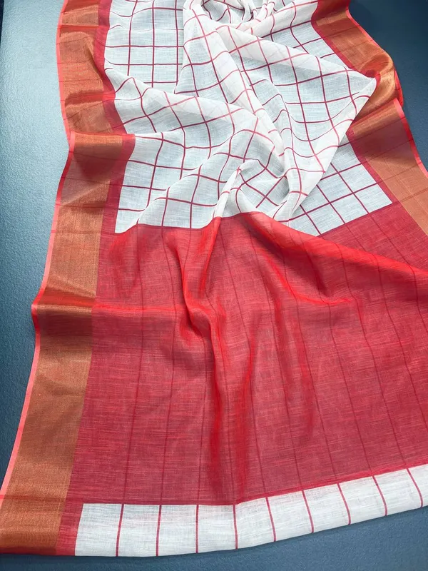 Red_&_White_Mix_Premium_Linen_Cotton_Saree_With_Golden_Zari_Border_With_Blouse_For_Women