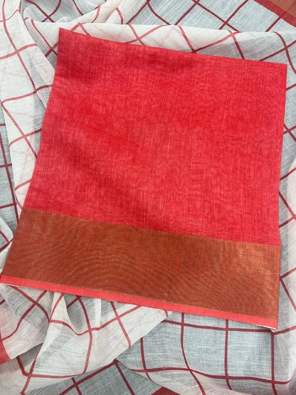 Red_&_White_Mix_Premium_Linen_Cotton_Saree_With_Golden_Zari_Border_With_Blouse_For_Women