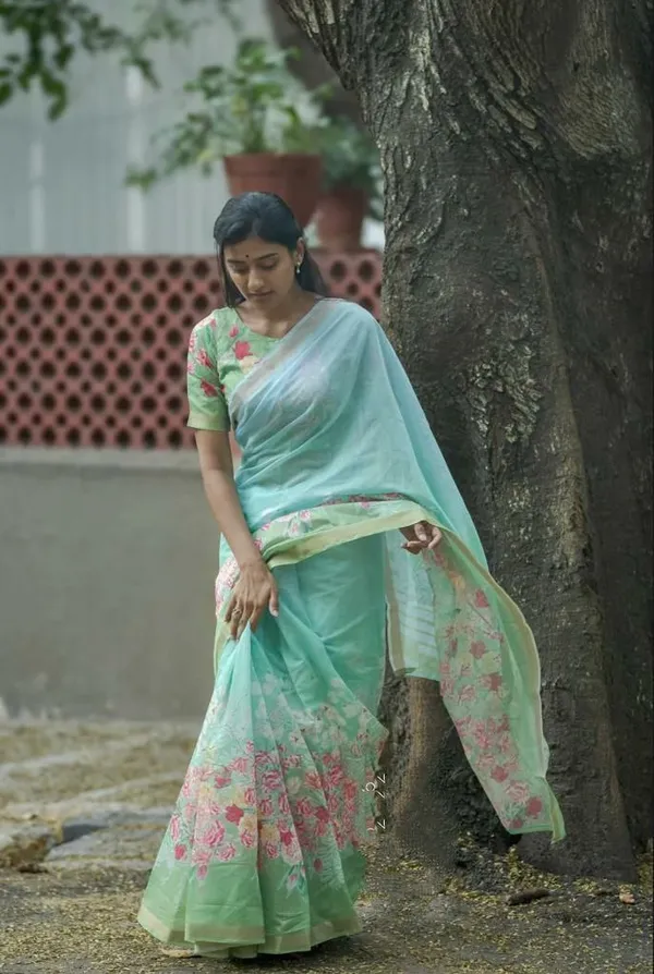 Green_Premium_Soft_linen_Cotton_Saree_For_Women