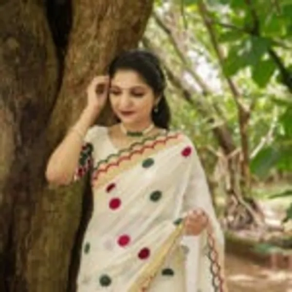 Cream_Premium_Linen_Cotton_Saree_With_Cut_Work_Border_With_Golden_Zari_Border_Saree_And_Blouse_For_Women