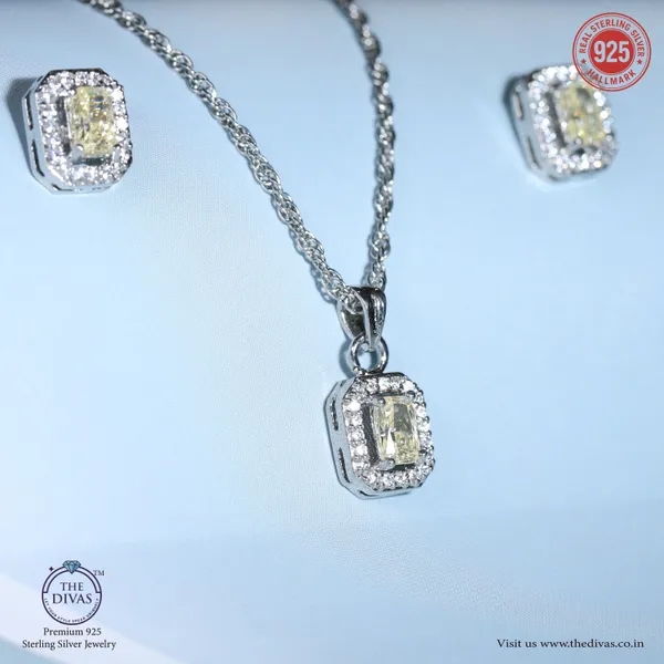 White_925_Sterling_Silver_Premium_Pendant_Set