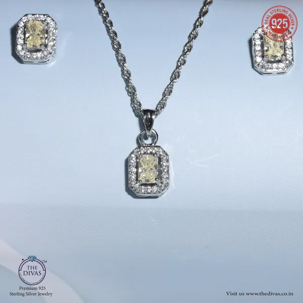 White_925_Sterling_Silver_Premium_Pendant_Set