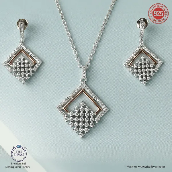 White_925_Sterling_Silver_Premium_Pendant_Set