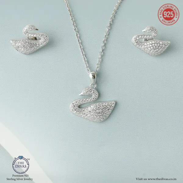 White_925_Sterling_Silver_Premium_Pendant_Set