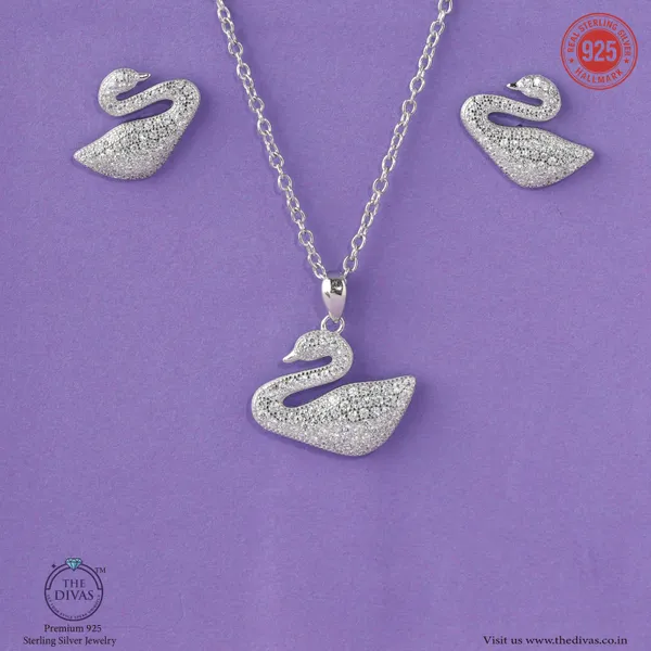 White_925_Sterling_Silver_Premium_Pendant_Set