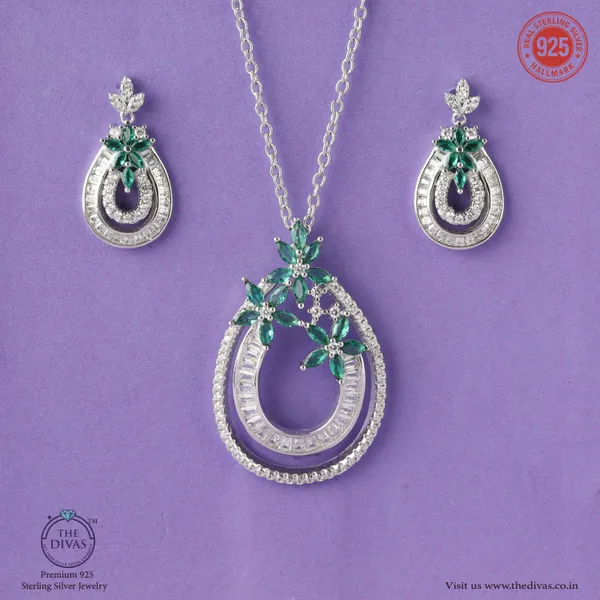 White_925_Sterling_Silver_Premium_Pendant_Set