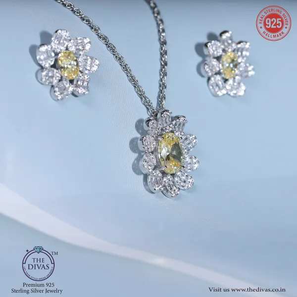 White_925_Sterling_Silver_Premium_Pendant_Set