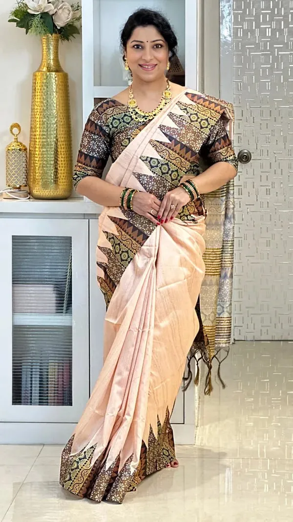 Soft_Tussar_Silk_sarees_with_Beautiful_Digital_Print_With_Attractive_Checks_Design_Saree_And_Digital_Print_Blouse_With_Tassels