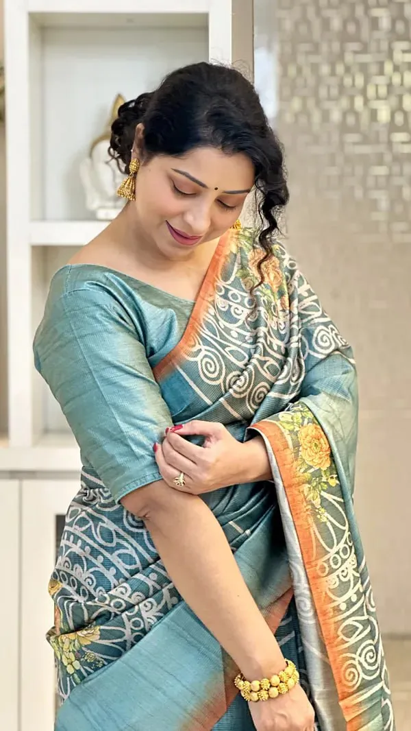 Soft_Tussar_Silk_sarees_with_Beautiful_Digital_Print_With_Attractive_Checks_Design_Saree_And_Digital_Print_Blouse_With_Tassels
