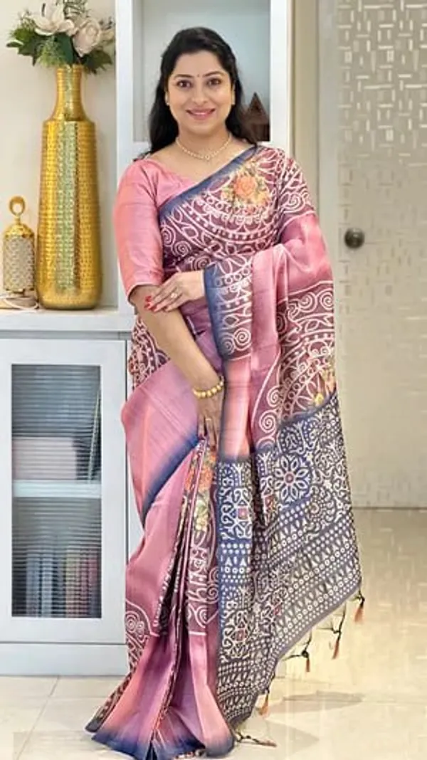 Soft_Tussar_Silk_sarees_with_Beautiful_Digital_Print_With_Attractive_Checks_Design_Saree_And_Digital_Print_Blouse_With_Tassels