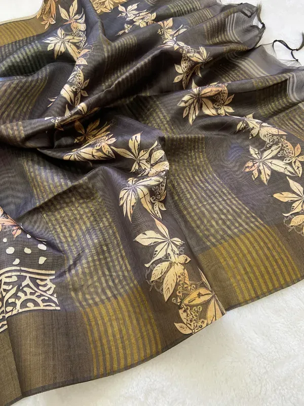 Soft_Tussar_Silk_sarees_with_Beautiful_Digital_Print_With_Attractive_Checks_Design_Saree_And_Digital_Print_Blouse_With_Tassels