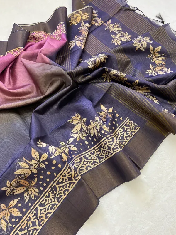 Soft_Tussar_Silk_sarees_with_Beautiful_Digital_Print_With_Attractive_Checks_Design_Saree_And_Digital_Print_Blouse_With_Tassels