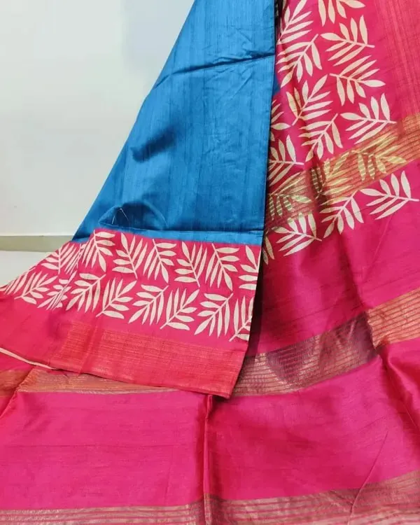 Soft_Tussar_Silk_sarees_with_Beautiful_Digital_Print_With_Attractive_Checks_Design_Saree_And_Digital_Print_Blouse_With_Tassels