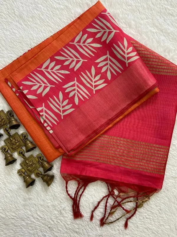 Soft_Tussar_Silk_sarees_with_Beautiful_Digital_Print_With_Attractive_Checks_Design_Saree_And_Digital_Print_Blouse_With_Tassels