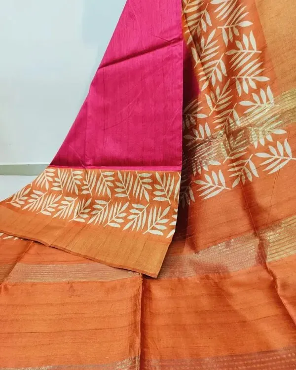 Soft_Tussar_Silk_sarees_with_Beautiful_Digital_Print_With_Attractive_Checks_Design_Saree_And_Digital_Print_Blouse_With_Tassels