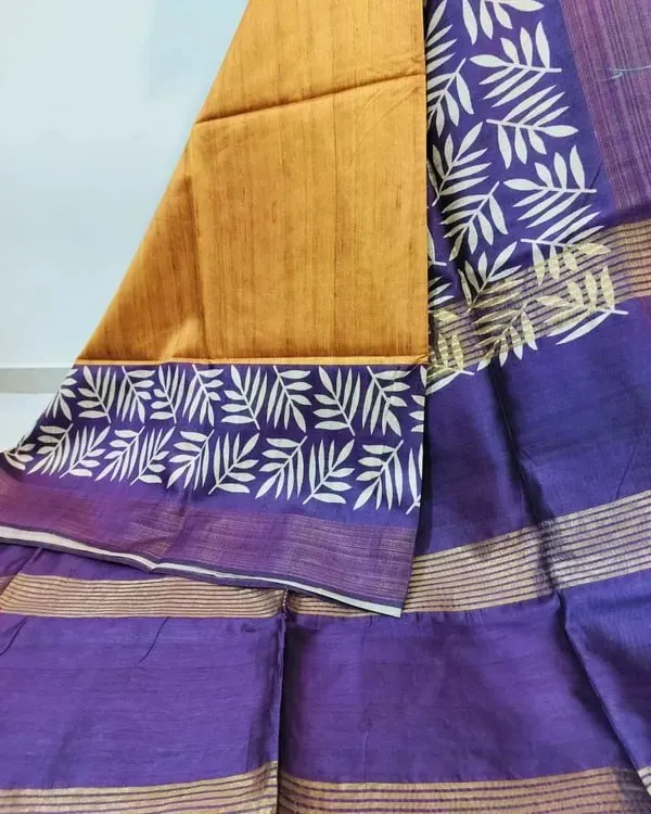 Soft_Tussar_Silk_sarees_with_Beautiful_Digital_Print_With_Attractive_Checks_Design_Saree_And_Digital_Print_Blouse_With_Tassels