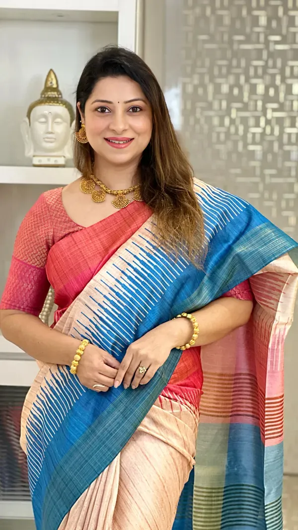 Soft_Tussar_Silk_sarees_with_Beautiful_Digital_Print_With_Attractive_Checks_Design_Saree_And_Digital_Print_Blouse_With_Tassels