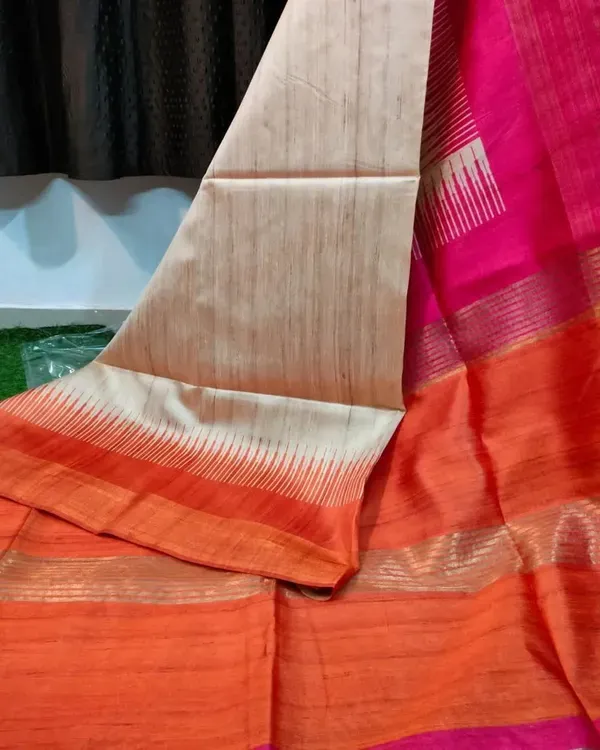 Soft_Tussar_Silk_sarees_with_Beautiful_Digital_Print_With_Attractive_Checks_Design_Saree_And_Digital_Print_Blouse_With_Tassels