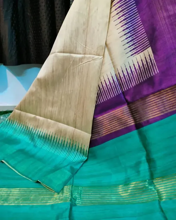Soft_Tussar_Silk_sarees_with_Beautiful_Digital_Print_With_Attractive_Checks_Design_Saree_And_Digital_Print_Blouse_With_Tassels
