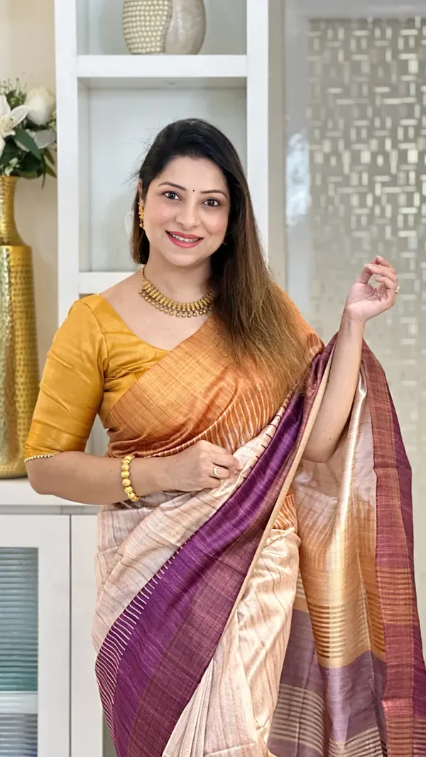 Soft_Tussar_Silk_sarees_with_Beautiful_Digital_Print_With_Attractive_Checks_Design_Saree_And_Digital_Print_Blouse_With_Tassels