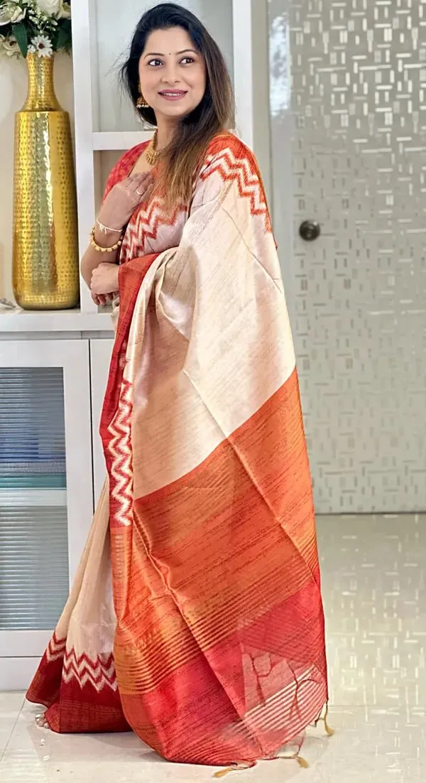 Soft_Tussar_Silk_sarees_with_Beautiful_Digital_Print_With_Attractive_Checks_Design_Saree_And_Digital_Print_Blouse_With_Tassels