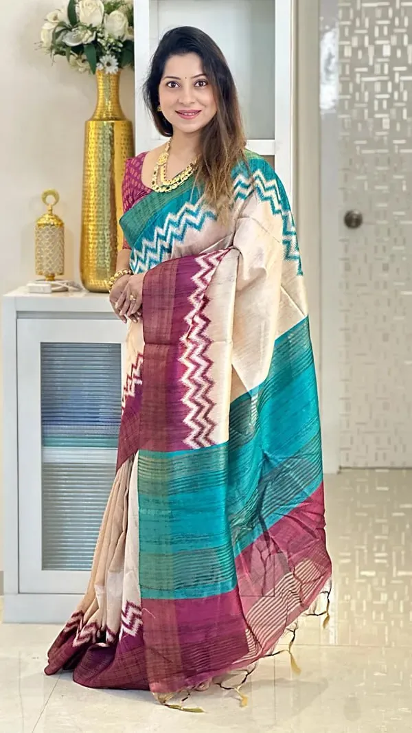 Soft_Tussar_Silk_sarees_with_Beautiful_Digital_Print_With_Attractive_Checks_Design_Saree_And_Digital_Print_Blouse_With_Tassels