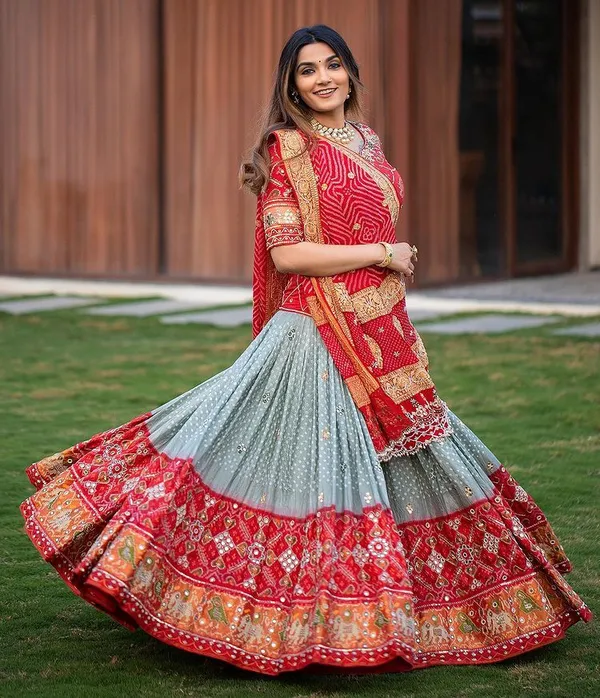 Choli_And_Lehenga_Grey_Red_Butter_Silk_Fabric_Dola_Silk_Lehenga_Choli_With_Mirror_Work_And_Attached_Red_Dupatta