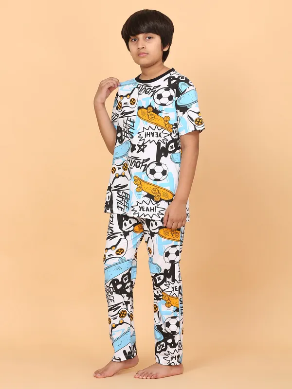 100%_Cotton_Knit_Half_Sleeves_Conversational_Print_Night_Suit_-Multicolor