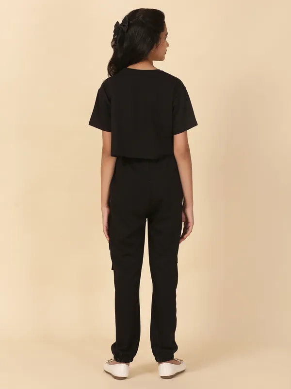 Loop_Knit_Half_Sleeves_Shirt_With_Cargos_With_Abstract_Print-Black