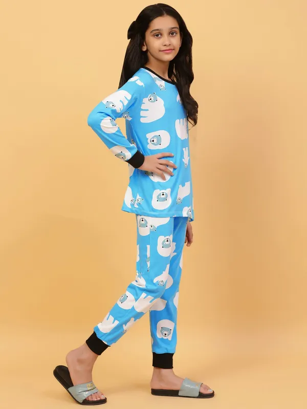100%_Cotton_Knit_Full_Sleeves_Snow_Bear_Print_Night_Suit-Blue