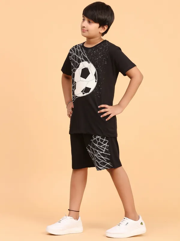 Footballer_Print_Coord_Set_With_T-Shirt_&_Shorts_for_Boys