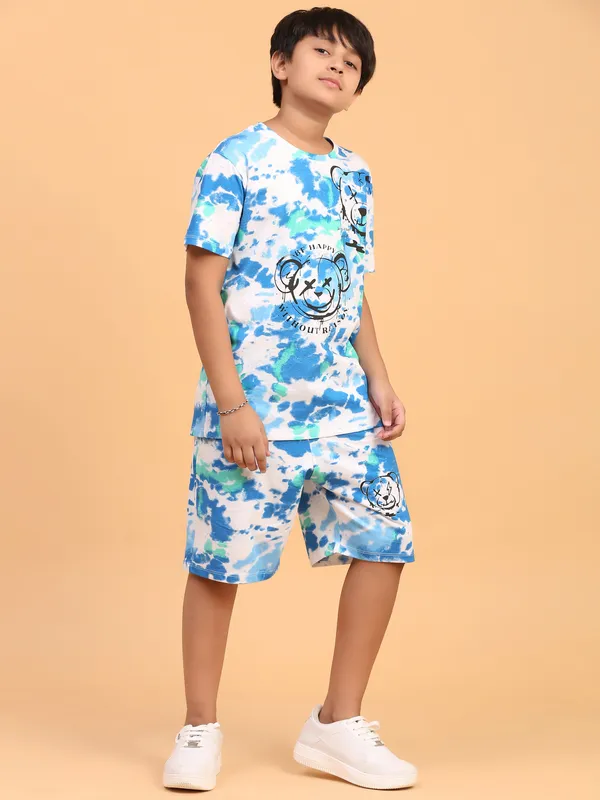 Tie_Dye_Print_Coord_Set_With_T-Shirt_&_Shorts_for_Boys