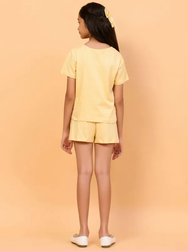 Cotton_Knit_Half_Sleeves_Street_Style_Print_Tshirt_&_Shorts-Lemon_Yellow