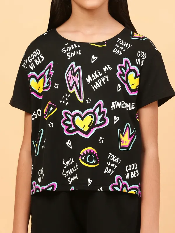 Cotton_Knit_Half_Sleeves_Good_Vibes_Text_Print_Tshirt_&_Shorts-Black