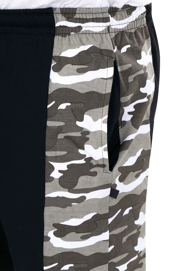 Green_&_Black_Cotton_Long_Shorts_For_Men