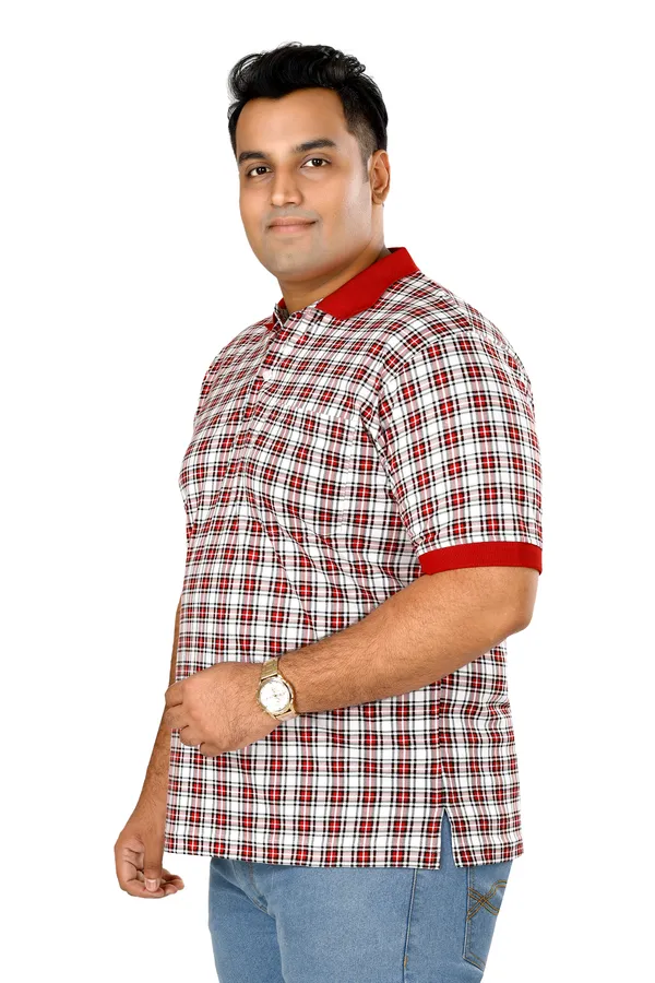 Red_Polo_Neck_Half_Sleeve_T-Shirt_With_Pocket_For_Men