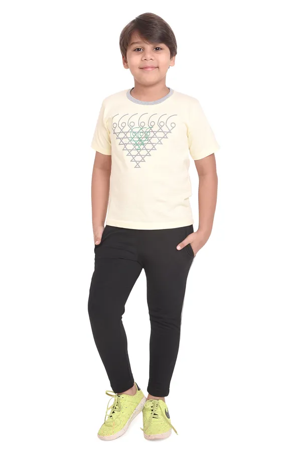 Neo_Garments_Boy's_Cotton_Solid_Regular_Fit_Trackpants/Jogger/Trouser_with_Side_Pockets