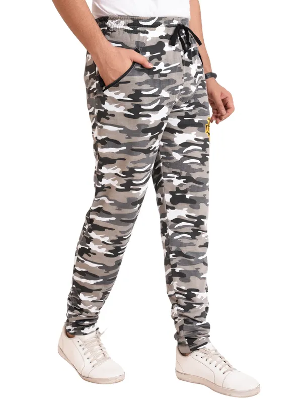 Light_Grey_Camouflage_Cotton_Regular_Fit_Trackpants_With_Side_Pockets_For_Men