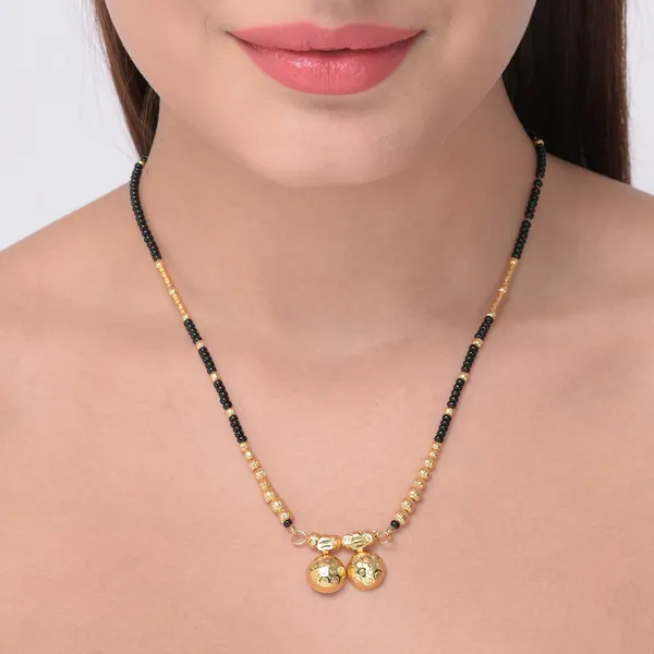 Gold_Elegant_Mangalsutra_For_Women