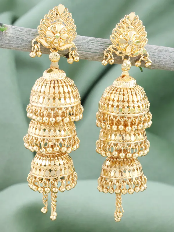 Gold_Elegant_Jhumki_Earring_For_Women