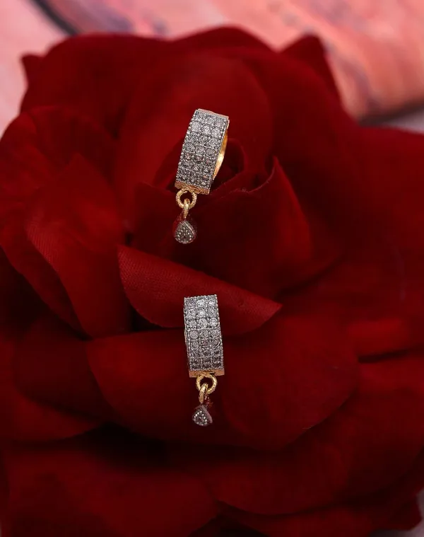 White_Elegant_Earring_Set_For_Women